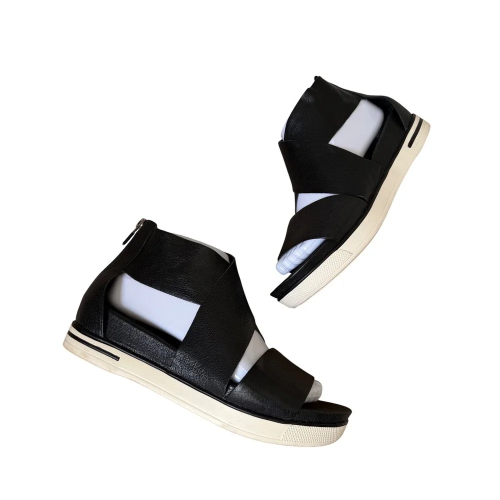 Eileen‎ Fisher Sneaker Sandals Sport Tumbled Leather Black 9